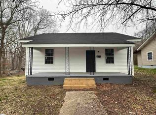 320 Beauregard St, Clinton, SC 29325