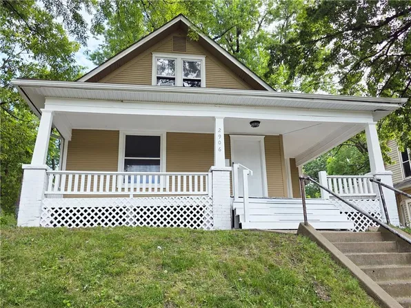 2906 Lafayette St, Saint Joseph, MO 64507