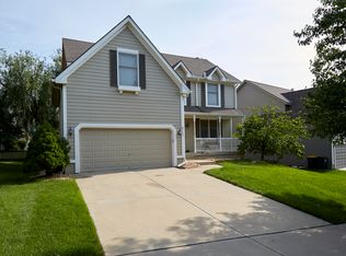 8113 W 144th Ter, Overland Park, KS 66223