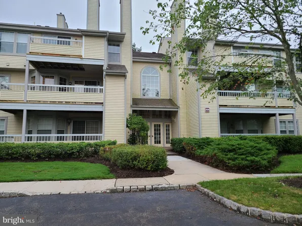 308 Trinity Ct APT 11, Princeton, NJ 08540