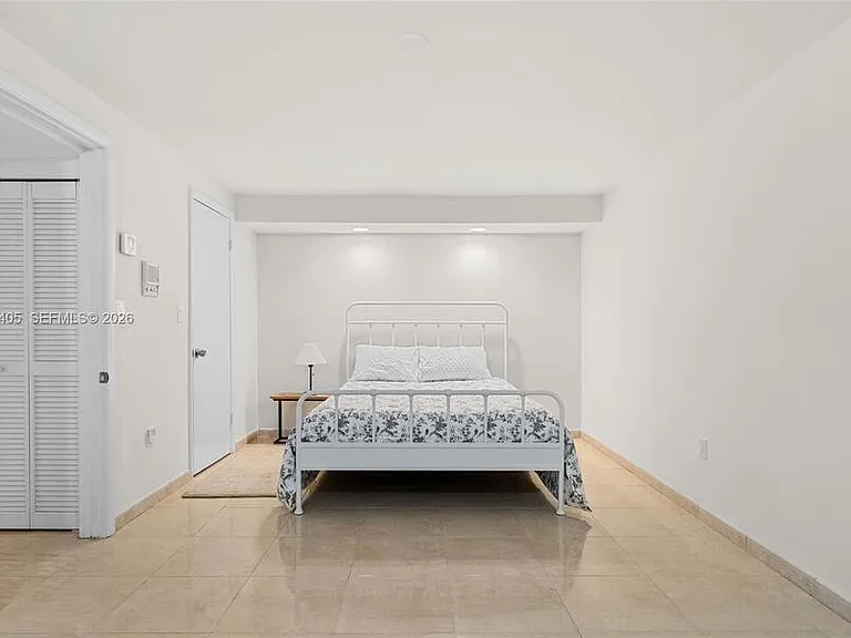 6831 Sunrise Ct — Photo 34