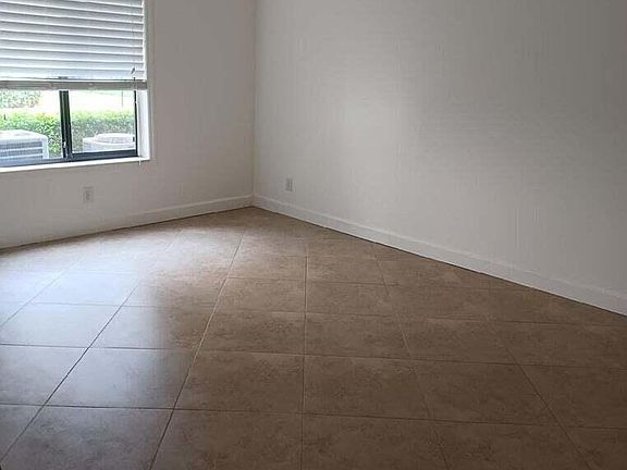 4th image of 203 Foxtail Drive #C1
