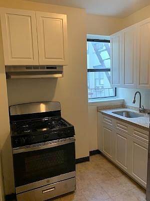 4th image of 451 E 116th St APT 23