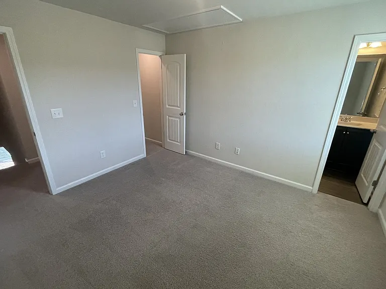 2057 Wiggins Village Dr — Photo 9