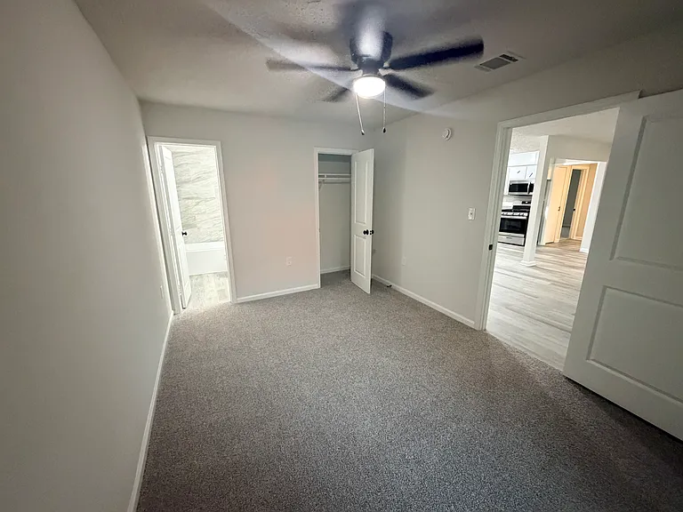 4931 Cosby St — Photo 9