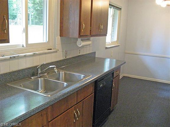 3rd image of 5193 Evergreen Dr