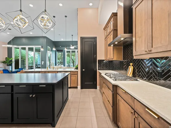 135 WILD ROSE HL, Boerne, TX 78006