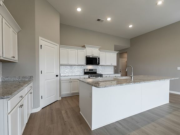 Kitchen 1