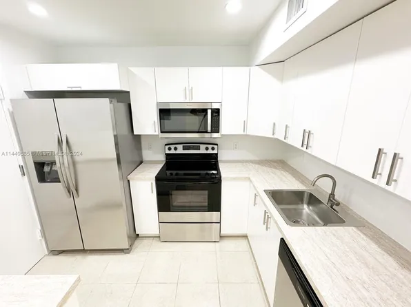 3700 NW 21st St APT 314, Fort Lauderdale, FL 33311