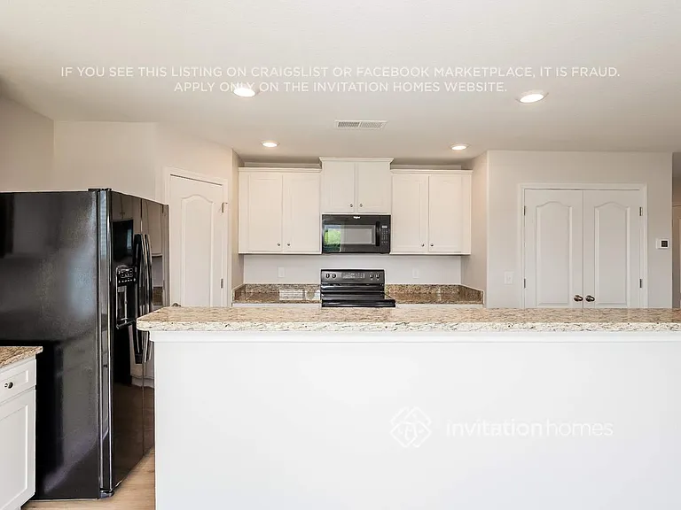 3915 Rosfield Dr — Photo 6