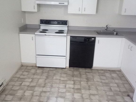 2nd image of 3401 Pacific Ave APT B12
