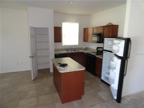 5th image of 14333 Alistar Manor Dr