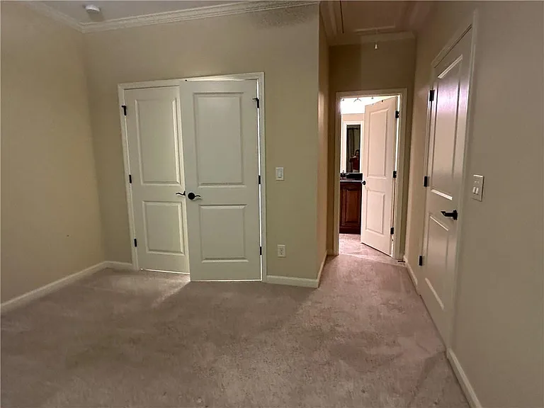 510 Lake Medlock Dr — Photo 42