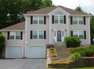 15 Wintergreen Dr, Merrimack, NH 03054