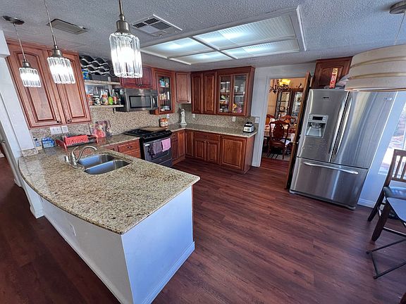 3rd image of 6776 Quinella Dr