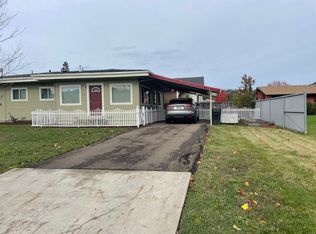 1884 NW Calkins Ave #1884, Roseburg, OR 97471