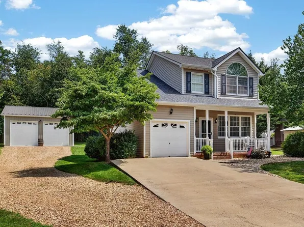 1859 Harvard Rd, Waynesboro, VA 22980