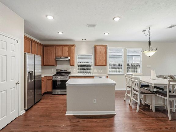 4th image of 12819 Pecan Shores Dr