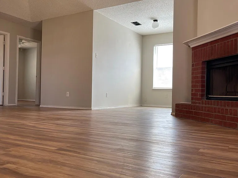 1110 Ironton Ave — Photo 3