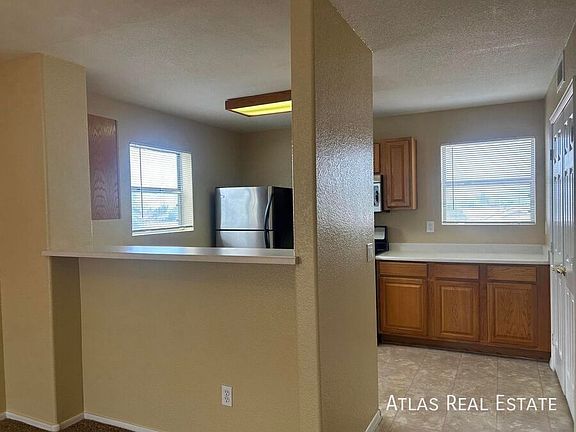 5th image of 1505 N Center St Unit 224