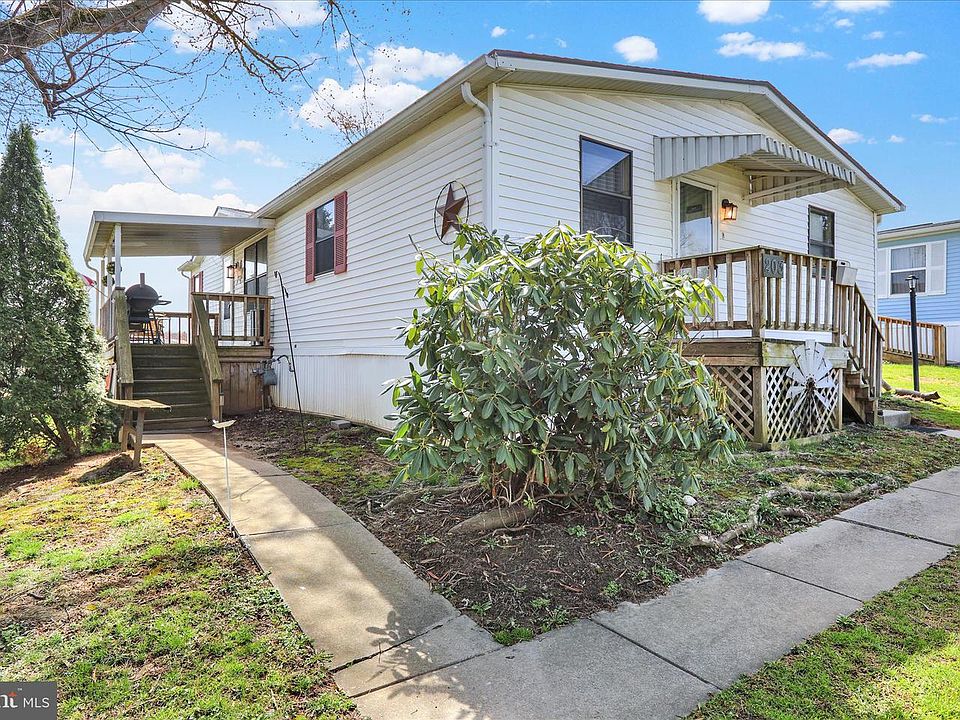 1st image of 203 Greyfield Dr