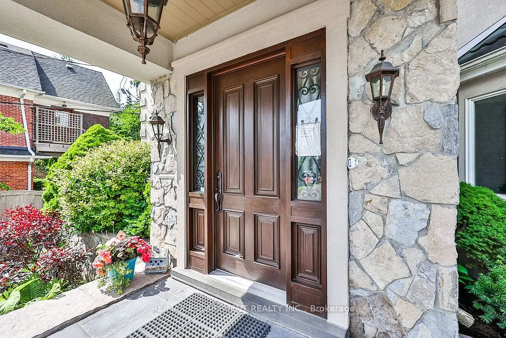 5 bed, $5,300 — Photo 2