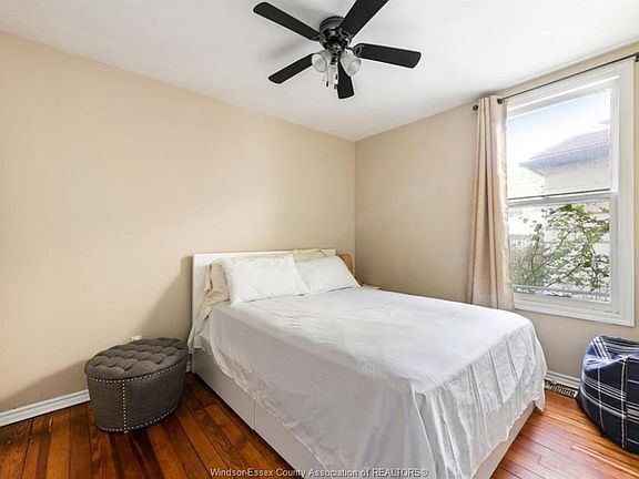 5th image of 583 Crawford Ave #581