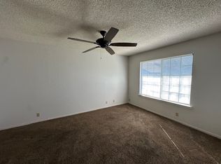 APT_Dilley 40411 Live Oak Dr (8: #A-I, no #E) - Unit B, Oakhurst, CA 93644