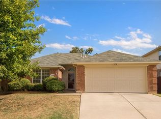 4809 Bayberry Dr, Arlington, TX 76017