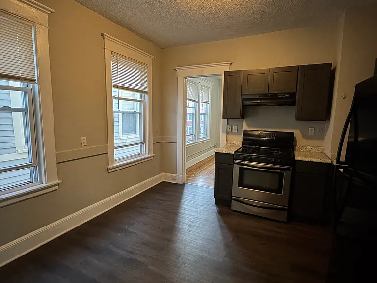 119 Carmel St #3 — Photo 2