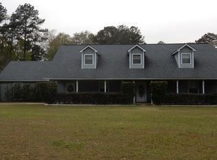 193 Blackjack Rd, Collins, MS 39428
