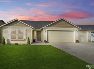 712 S Lakeland Dr, Moses Lake, WA 98837