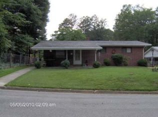 102 Averett Ct, South Boston, VA 24592
