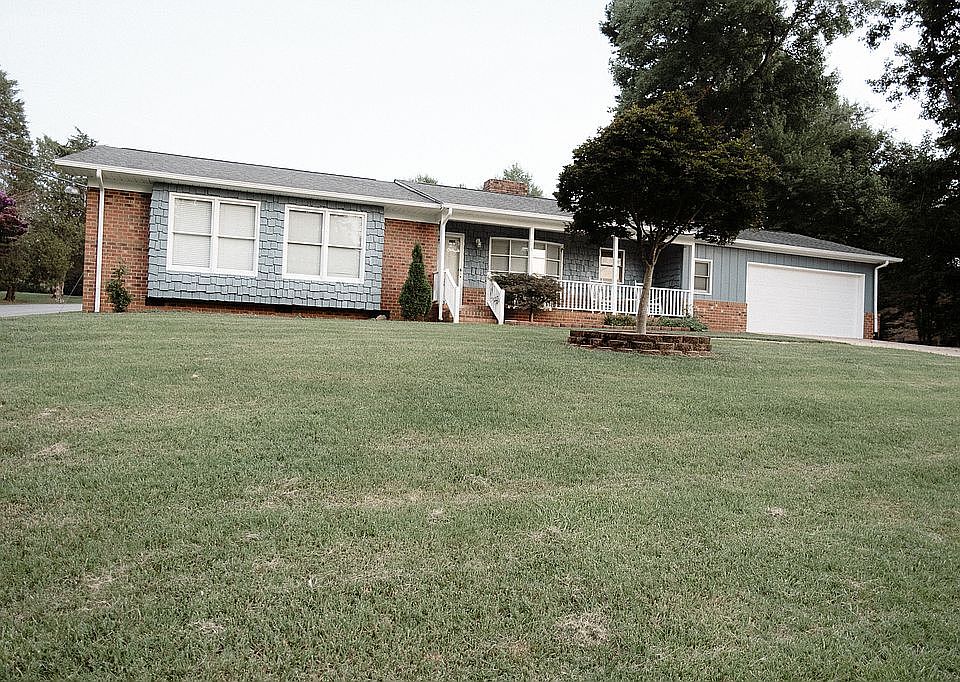 1st image of 201 Crestview Dr
