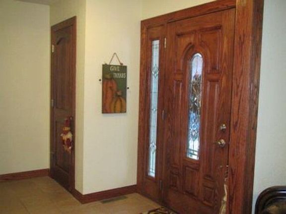 4th image of 5 Linwood Dr #561/887