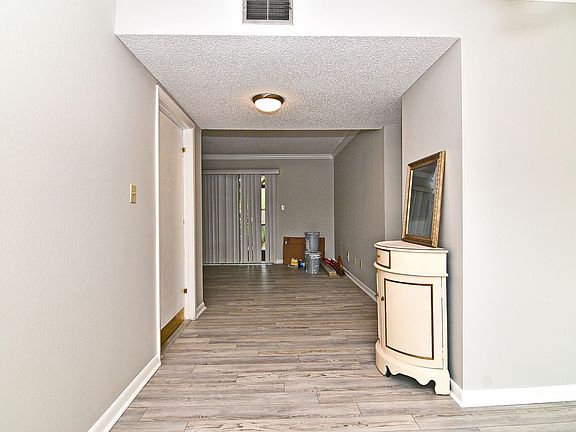 5th image of 200 Standrew Blvd #2502