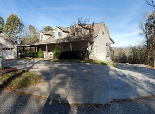 150 Ivy Meadow Ln, Blairsville, GA 30512