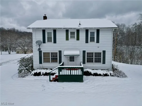 10112 S River Rd NW, McConnelsville, OH 43756