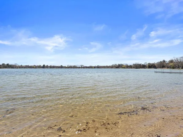 W378S4807 East Pretty Lake ROAD, Dousman, WI 53118