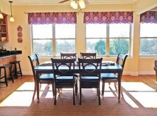 1319 Warbler Dr, Kerrville, TX 78028