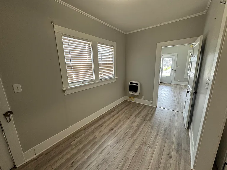 1105 Bluff St — Photo 6