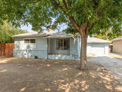4755 E Thomas Ave, Fresno, CA, 93702