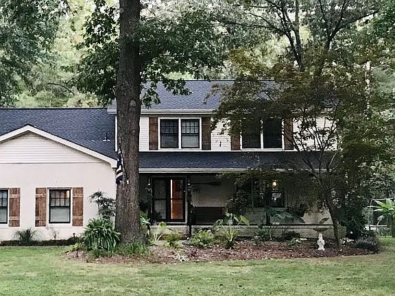 2nd image of 127 Lorna Doone Dr
