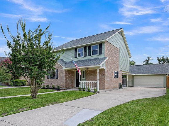 3rd image of 47 Devonshire Dr