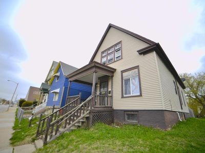 1925 W Center STREET, Milwaukee, WI, 53206