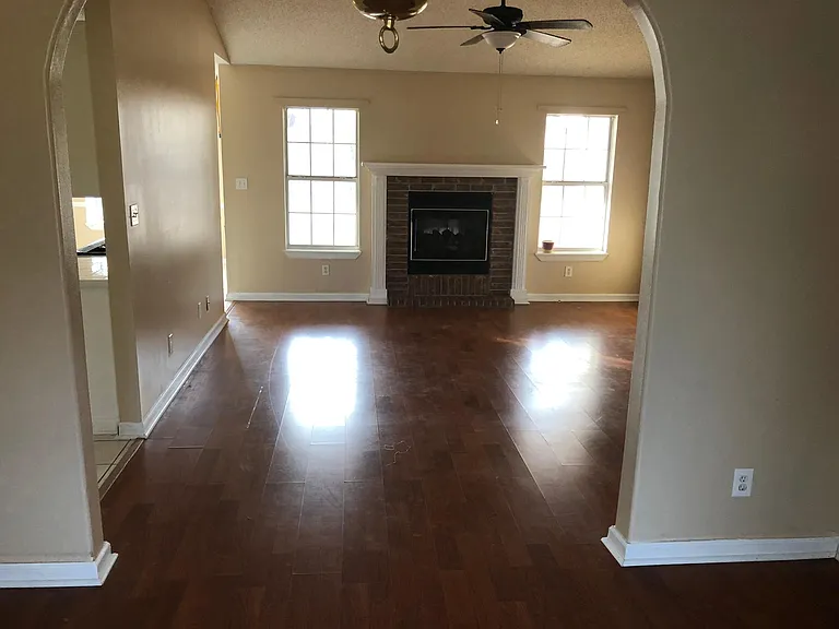 1065 Highland Blvd — Photo 5