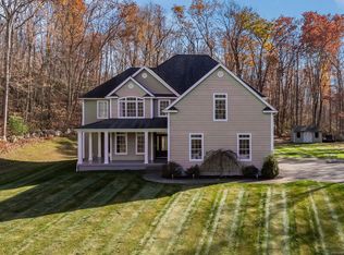 25 Chalker Rd, Durham, CT 06422