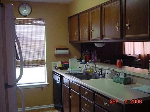 5th image of 4239 BAYLISS DR