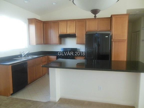 4th image of 5516 Greenley Gardens St #0