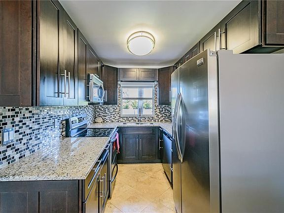 5th image of 18399 Gulf Blvd APT 372